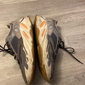 Yeezy boost 700 magnet size 12 100% authentic